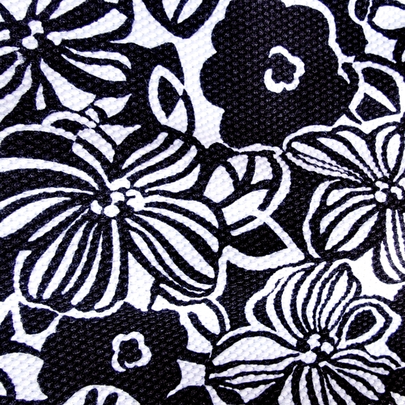 DRESSBARN ♡ NWT Gorgeous Black 'n White Floral Comfy 'n Stretchy Mini Skort S - Picture 13 of 14